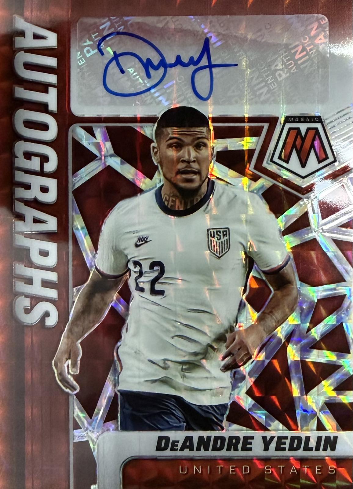 Deandre Yedlin Autograph Panini Mosaic