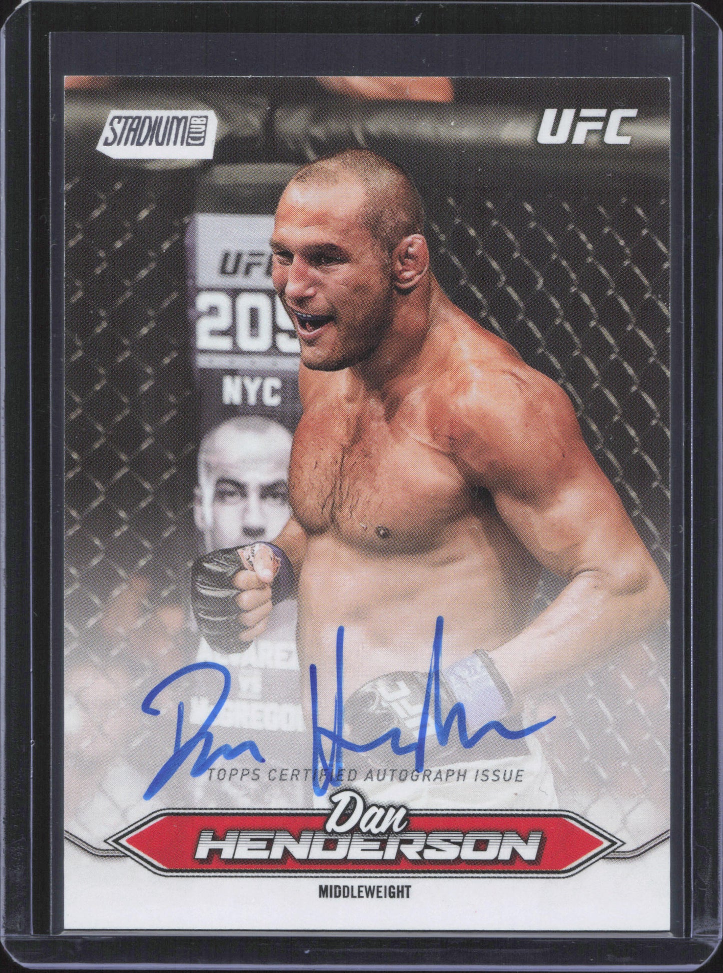 Dan Henderson On-Card Autograph Topps Stadium Club