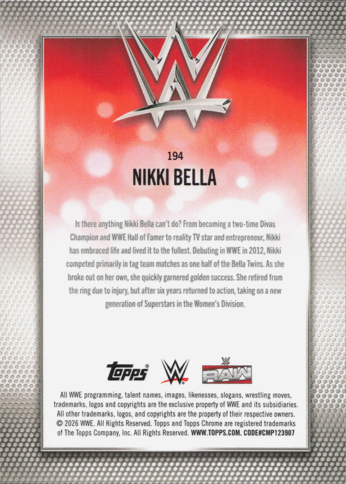 Nikki Bella Refractor Topps Chrome WWE