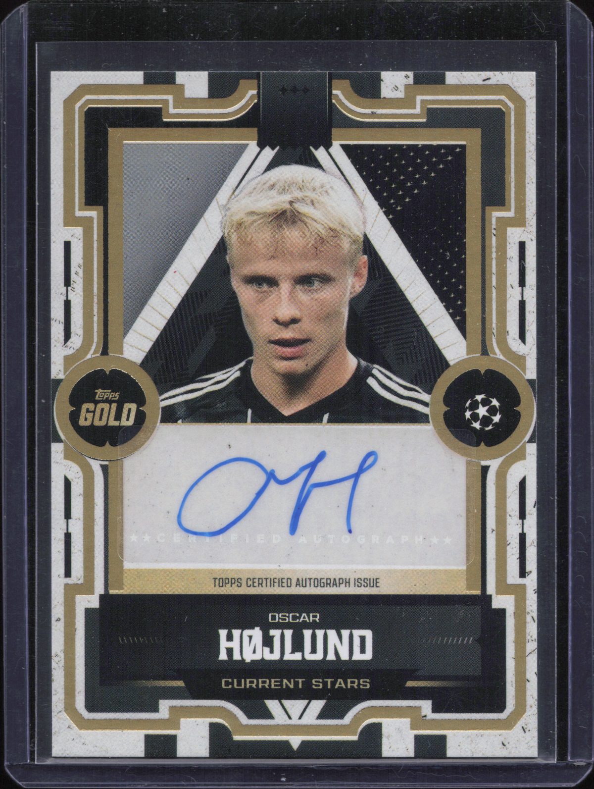 Oscar Hojlund Autograph Topps Gold