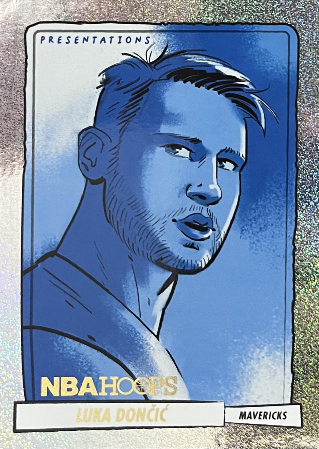 Luka Doncic Presentations Case Hit SSP 2023-24 Panini Hoops