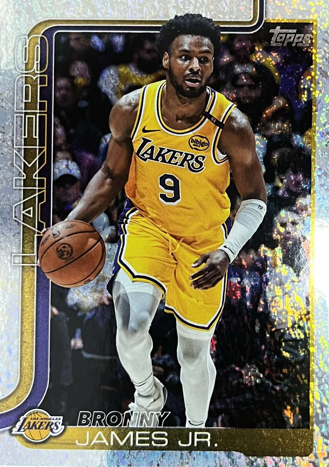 Bronny James Jr. Sand Glitter Topps Flagship 2025/26