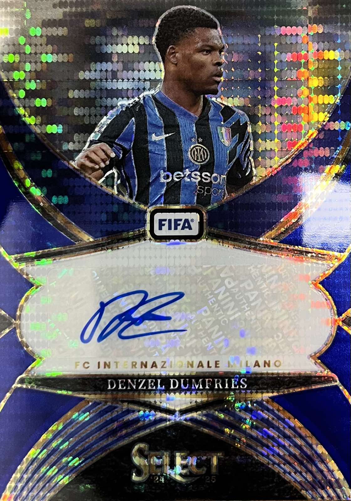 Denzel Dumfries Autograph Blue Pulsar Select